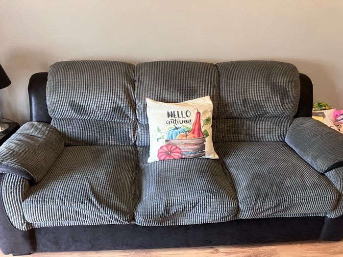 3 n 2 seater sofa