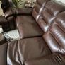 3+2 seater leather sofa Image 6