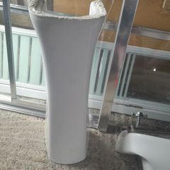 Bathroom Sink with Pedestal