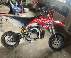 YCF pilot 150 pit bike