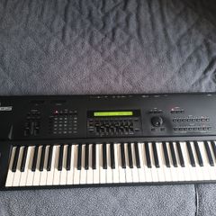 Yamaha Sy85