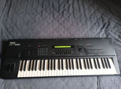 Yamaha Sy85