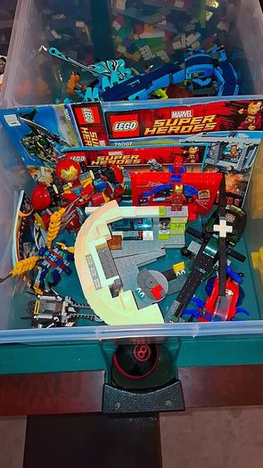 Mixed marvel lego superheroes bundle