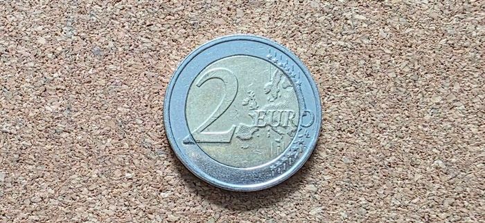2 euro coin