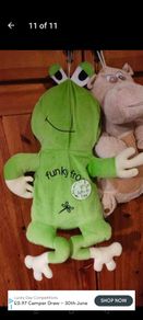 Gotcha pets, funky frog, waterbottle cover or Bag.  new with tags