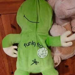 Gotcha pets, funky frog, waterbottle cover or Bag.  new with tags