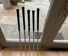 Callaway apex pro 21 irons. ( great condition)