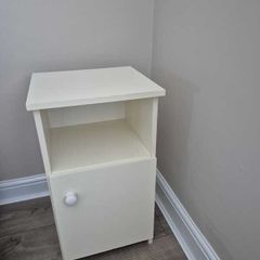 2 Bedside Lockers
