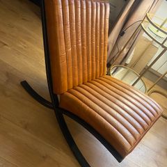 Arm chair