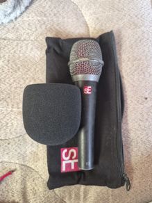 SE V7 Microphone
