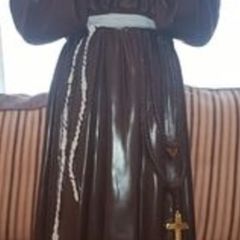 large religous statue of padre pio