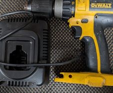 Dewalt dc725 drill
