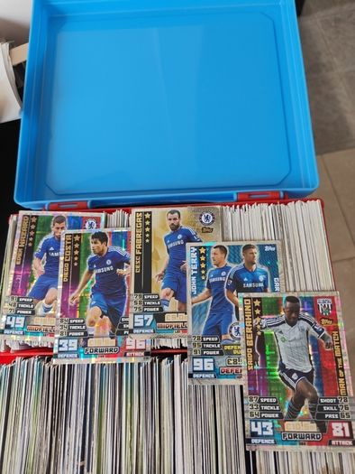 850 Match Attax cards and carry box