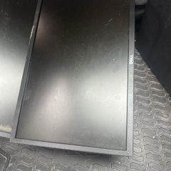 2x Dell P2217 22 inch Monitors - 20 each or 30 the pair