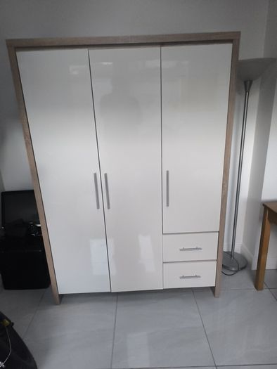 bedroom wardrobe