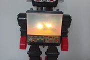 Saturn Robot. The 13" Giant Walking Robot With BIG  SCREEN TV And Light-Up Eyes In MINT Condition. 1980's