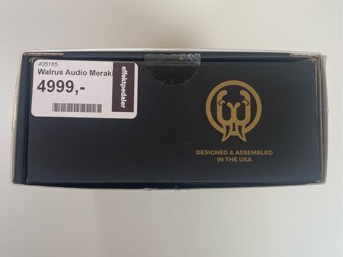 Walrus Audio Meraki Stereo Analog Delay - Limited Black Edition - Mint