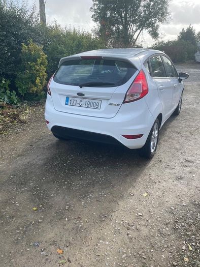 1.25 Zetec Ford Fiesta 2017 -Low mileage