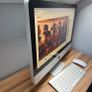 iMac 21.5" 2009 Image 2