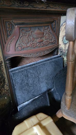 Cast Iron Fireplace with Wooden Surround and Hearth Tiles