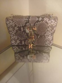 DKNY Crossover body bag