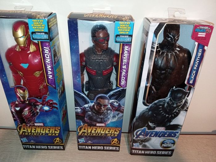 Marvel Avengers Titan Hero Series Falcon Black Panther Iron Man -all New