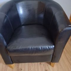 Black Tub Chair