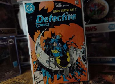 Detective Comics ! Issue #576 ! Todd McFarlane Cover ! Copper Age Comic ! 1987 ! by DC Comics !