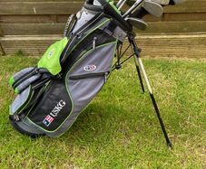 Junior golf clubs (9-11)