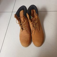 Timberland Nubuck Tan  Boots.  S. 11.   New.
