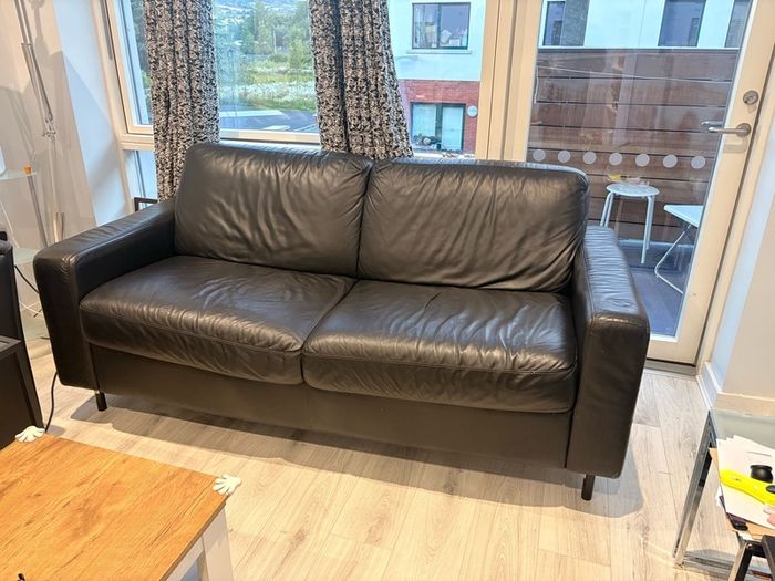 3 seater bleack leather sofa