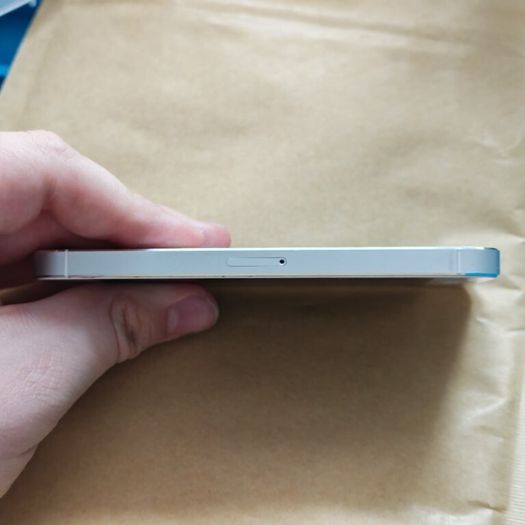 Apple iPhone 5 - 16GB - Silver - 3 - Activation locked - Parts only