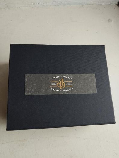 New Johnson Distillers Promotional Scotch Whiskey Box
