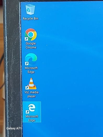 DELL Latitude 5590, Intel Core i5-8250U CPU, 1.8GHz, 8GB HDD, 256 GB SSD, Windows 10 Pro, Microsoft Edge, Chrome