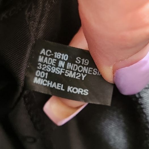 Michael kors crossbody bag