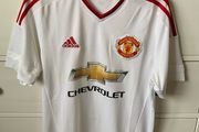Original Adidas Manchester United men's jersey, size S, immaculate condition, barely used.