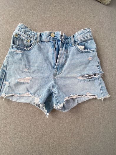 short jeans