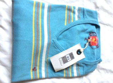 Red Rooster V neck jumper
