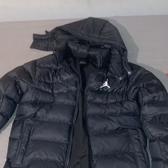 Jordan puffer jacket size medium barely worn