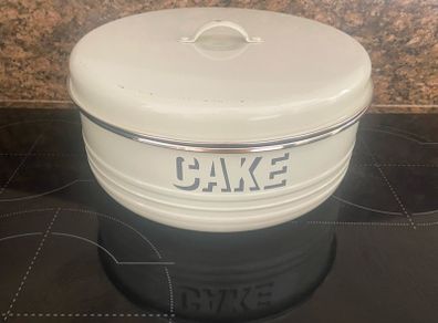 Vintage Cake Tin
