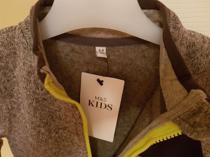 Mark + Spencer boys grey / black zip up top age 3-4