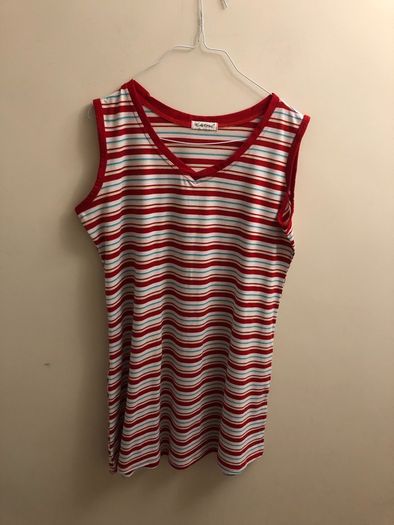 Long top (approx size 22-24)