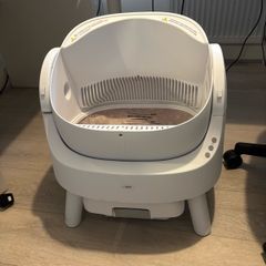 Automatic cat litter box