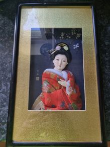 Vintage  Japanese 3D relief depicting a geisha