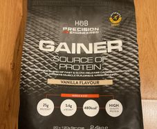 H&B Precision engineered Protein Vanilla Flavour plus free shaker