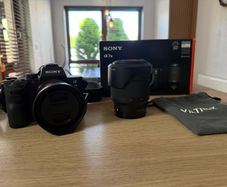 Sony a7III like new condition plus lenses