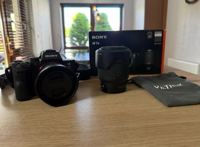 Sony a7III like new condition plus lenses