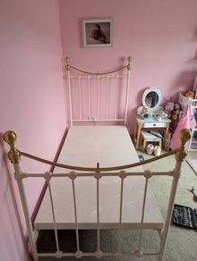 single bed