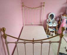 single bed