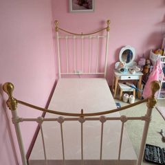 single bed